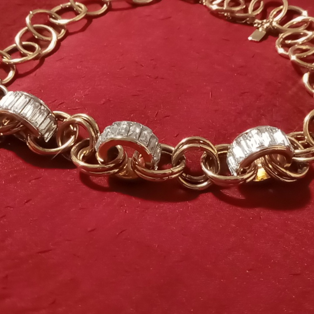 J LO gold tone open links 16+2 inches long. Statement collar necklace.